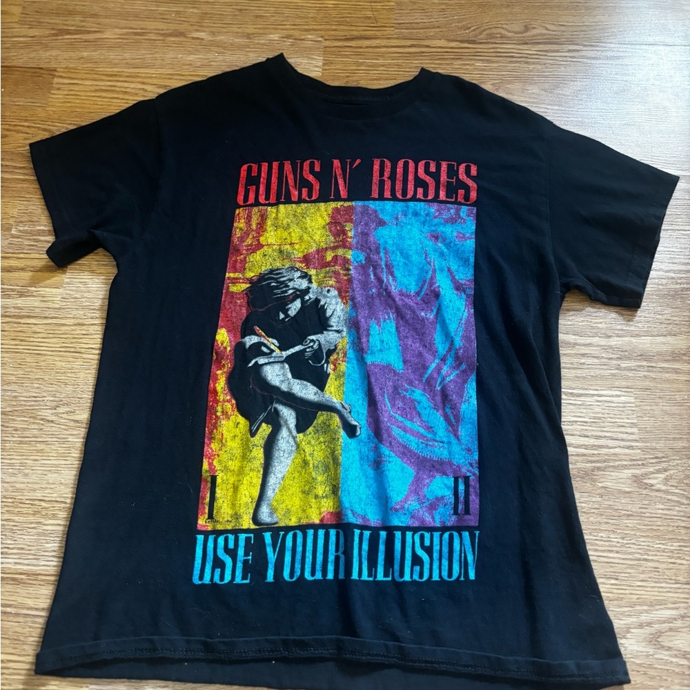 Gund Black Graphic Tee - Guns N' Roses